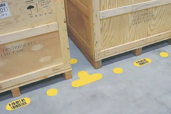 Selbstklebende Bodenmarkierungen Selbstklebende Bodenmarkierungen