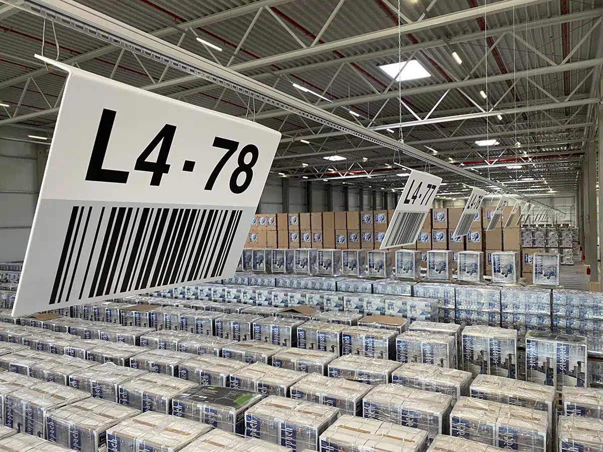 Blocklager / Bodenlager - Hängende Barcodeschilder