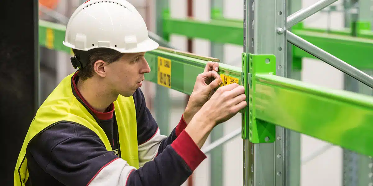 Lager Montage & Umsetzung