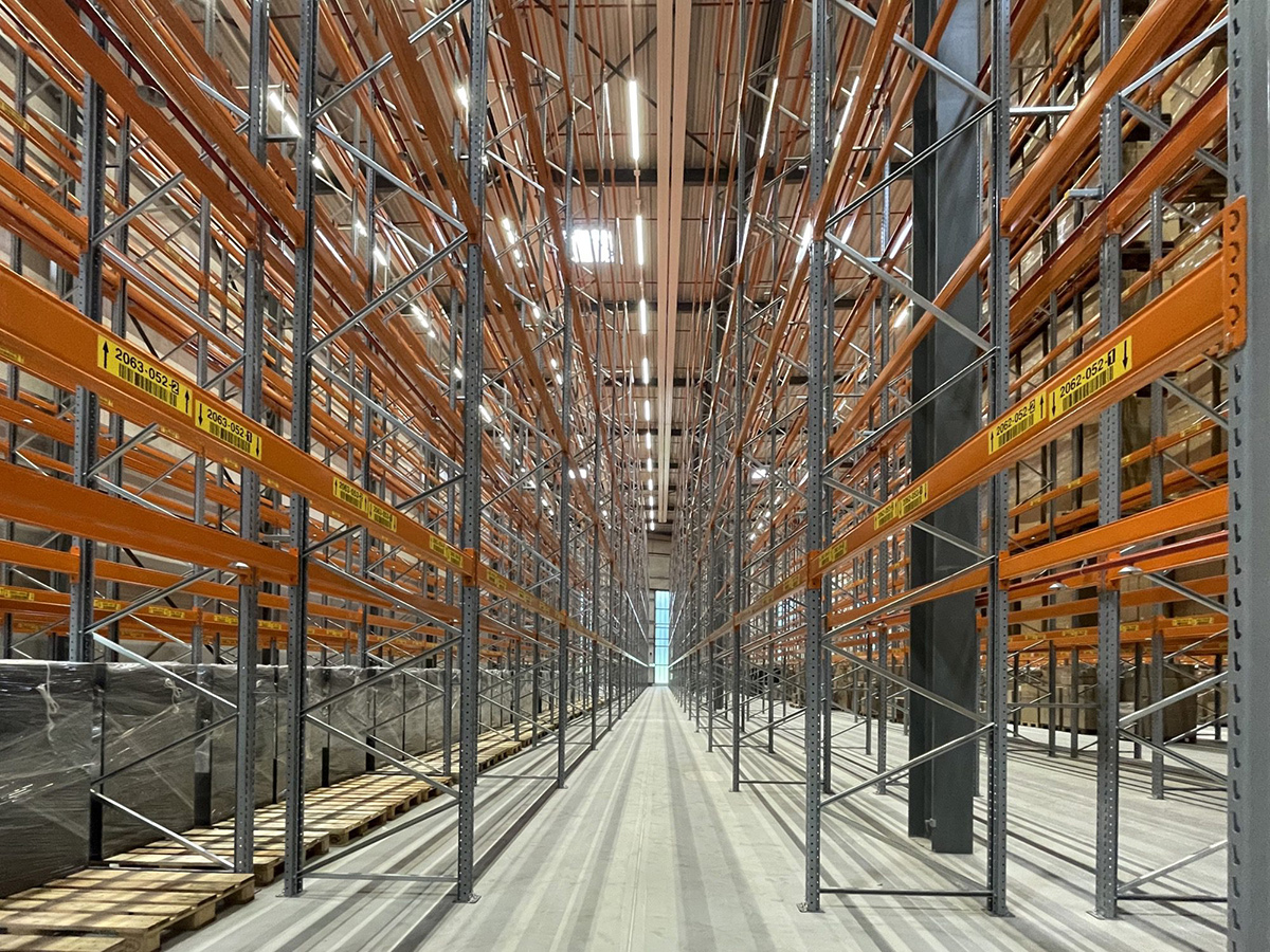Lagerbeschriftung als Rückgrat effizienter Logistik