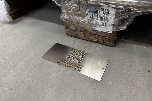 Lasergravierte Metalletiketten
