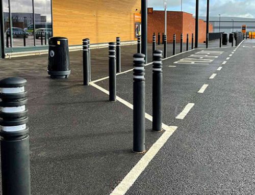 Parkplatzpfosten (Eco Bollards/McCue)