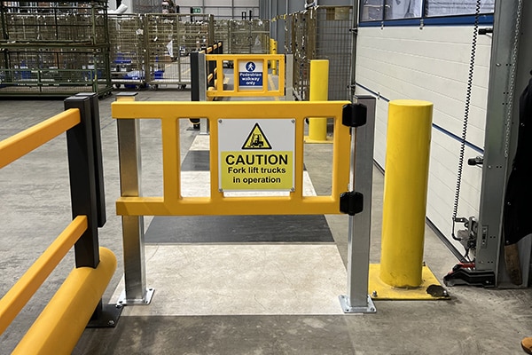 Tore für Rammschutzgeländer